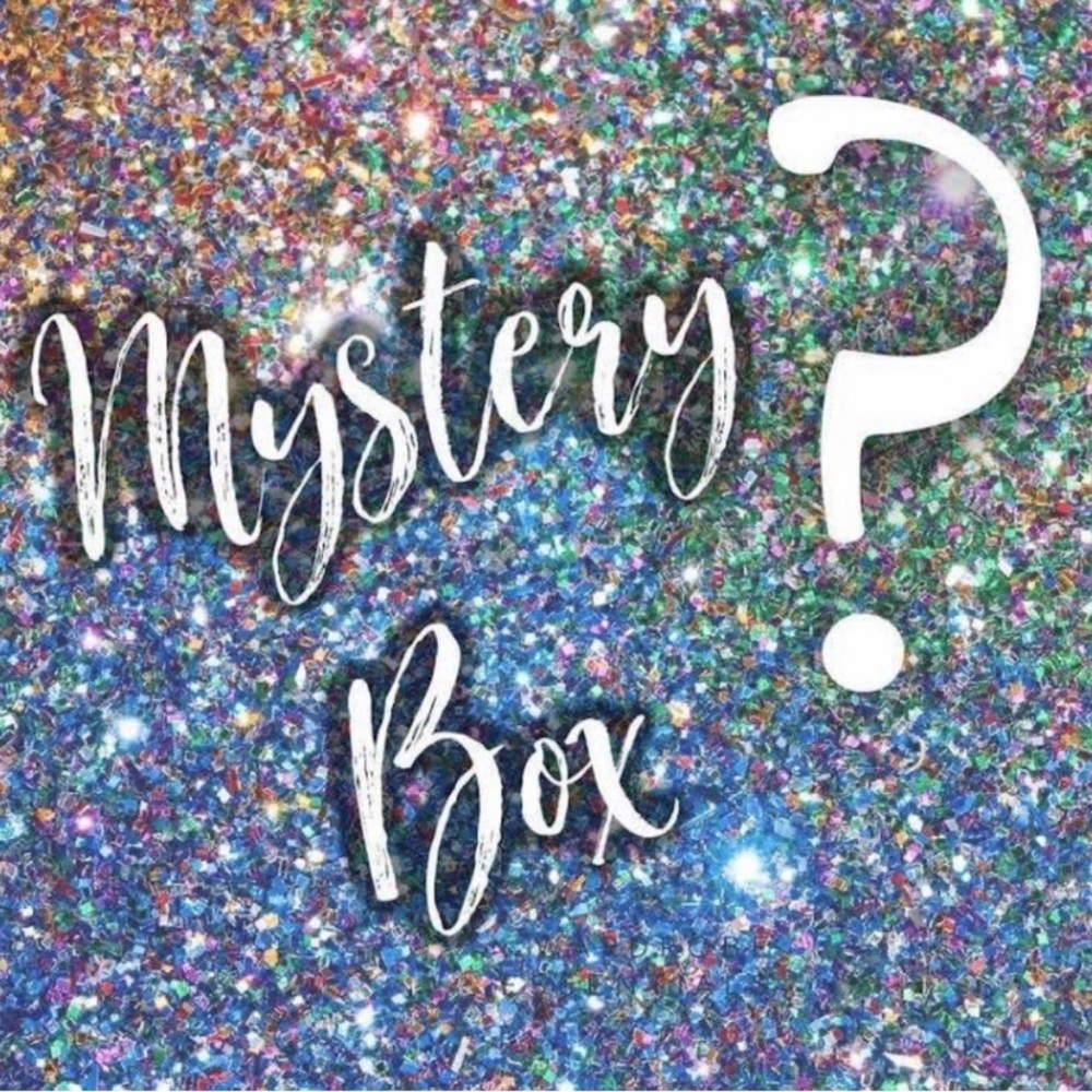 Mystery box of 8 vintage 70’s empty beer cans, various colors and designs